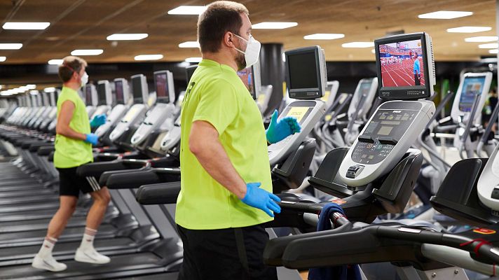 Telediario 1 - ¿Cómo será la vuelta a los gimnasios tras el confinamiento?