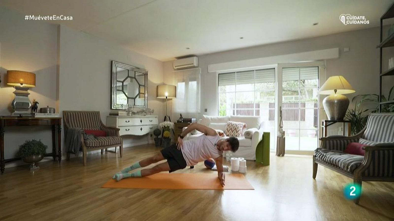 Muévete en casa - Fortalecer oblicuos y laterales del abdomen