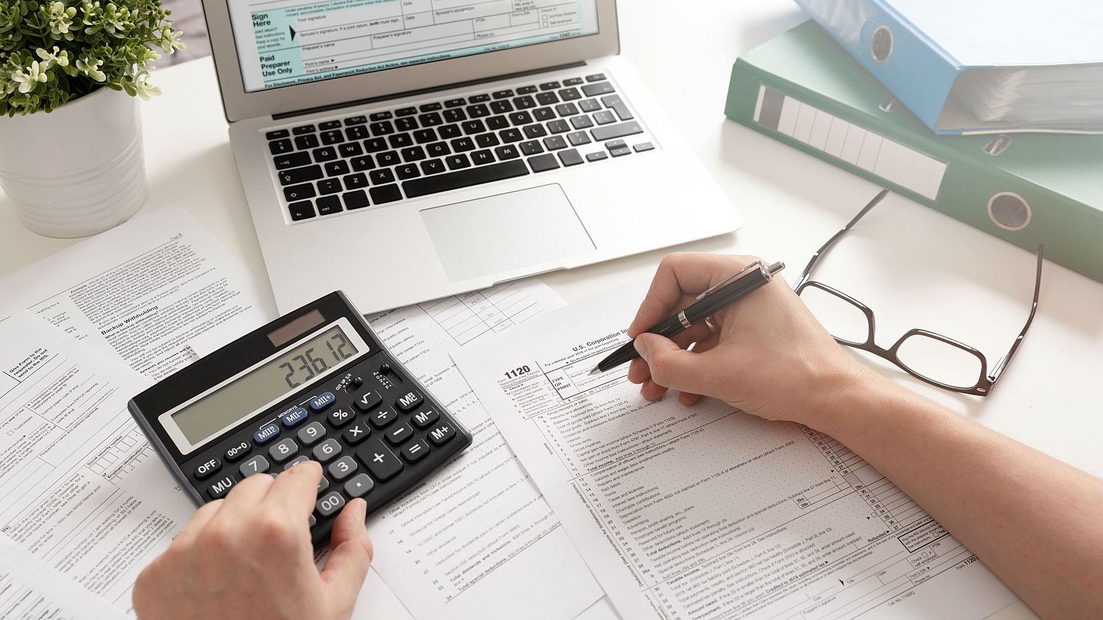 Las gestorías multiplican las solicitudes de ayuda para la declaración de la Renta