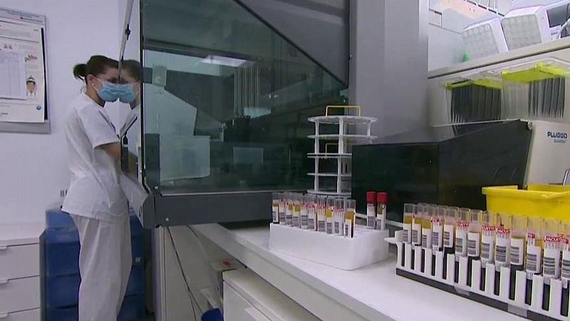 Así trabajan en el laboratorio más grande de Madrid para diagnosticar el coronavirus