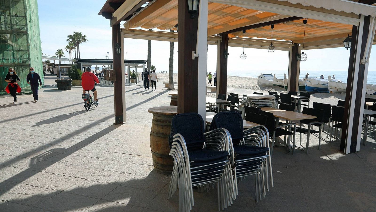 La ampliación de terrazas, una medida polémica | Ver