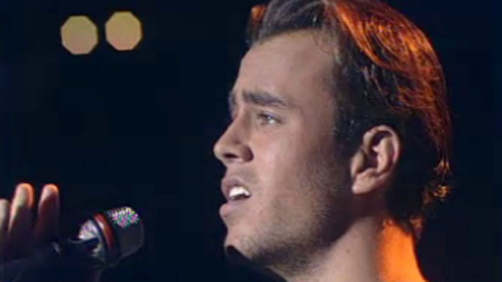 Esto es espectáculo -  Enrique Iglesias - 17/2/1996 - RTVE.es