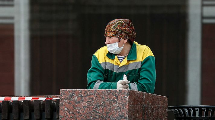 Telediario 1 - Se duplican las llamadas de ayuda por violencia en Rusia