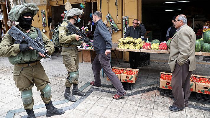 Israel retoma las actividades bajo un estricto control de las autoridades