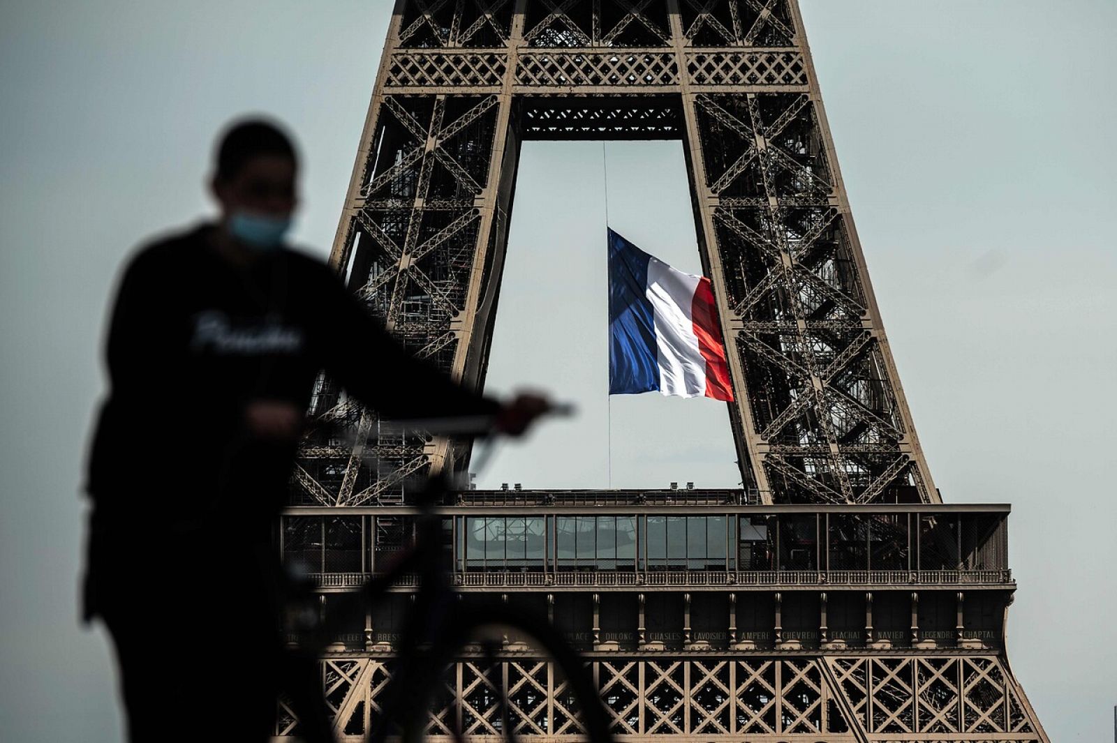 Francia da sus primeros pasos para desconfinarse