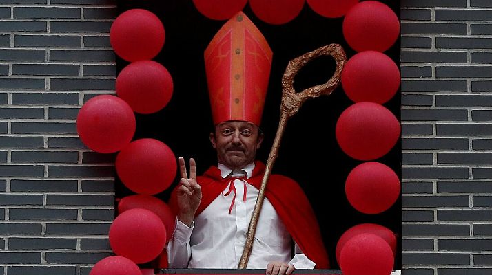 Así celebran unos vecinos de Pamplona la Fase 1