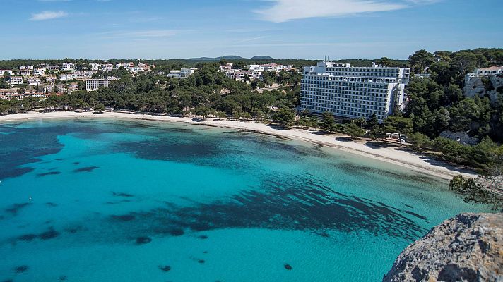 Modo Digital - Las zonas turísticas de Baleares siguen confinadas de facto