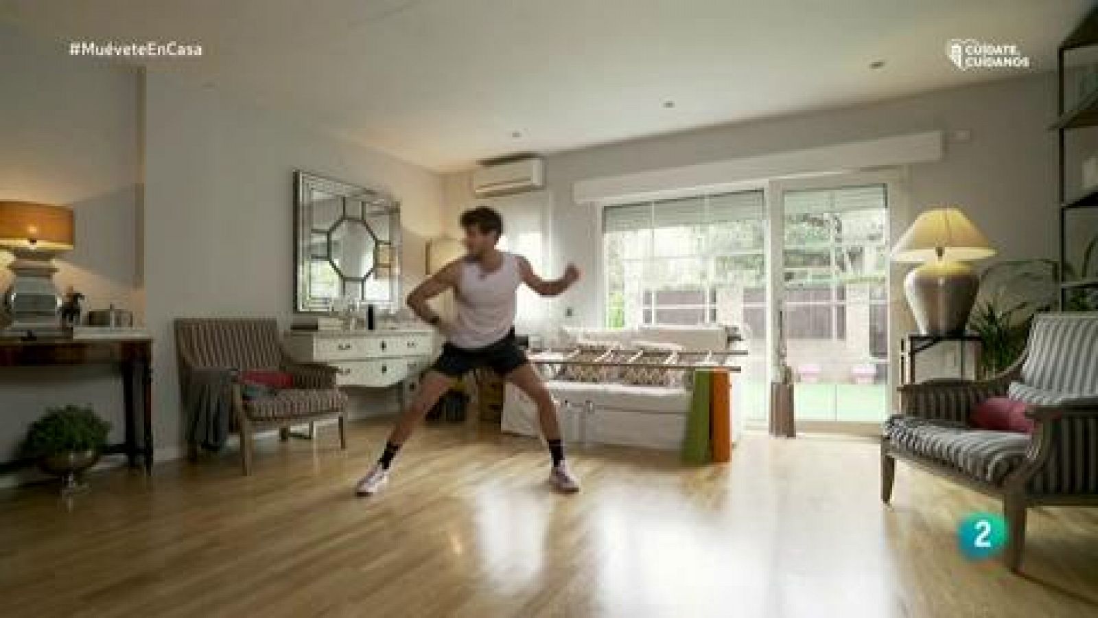 Muévete en casa - ¡Calentamiento intenso de cuerpo entero!