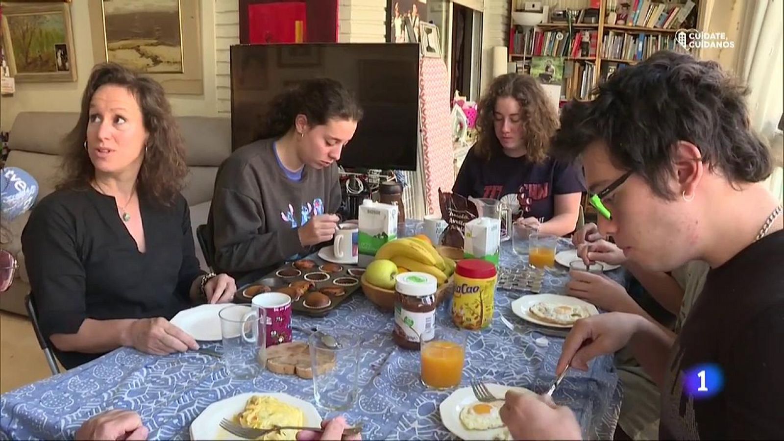 La solidaridad de la mano de una familia numerosa