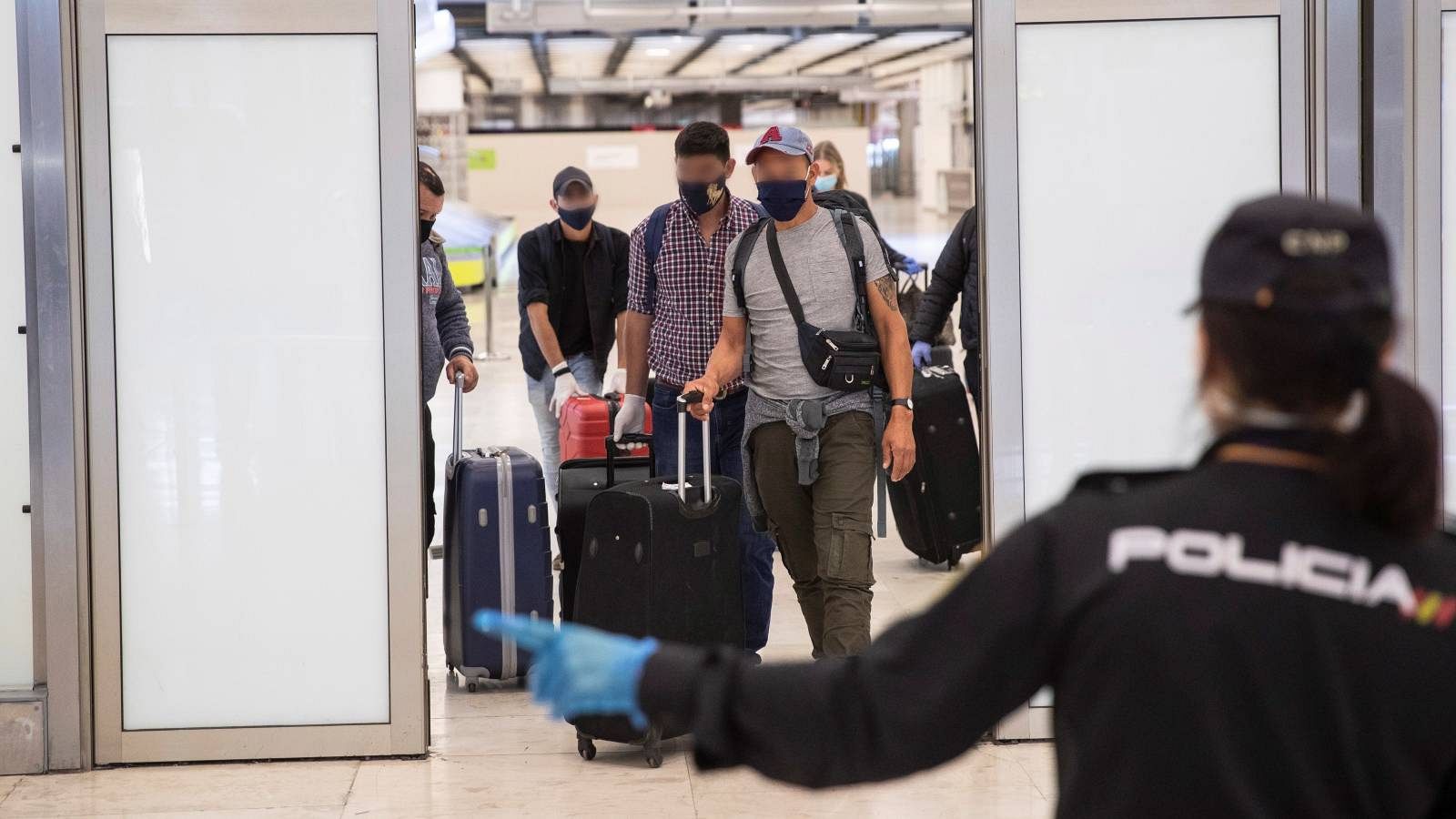 Illa defiende la cuarentena a los viajeros - Informativo 24h | Ver