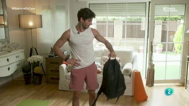 Muévete en casa - ejercicio 2: combo de trabajo de piernas y brazos