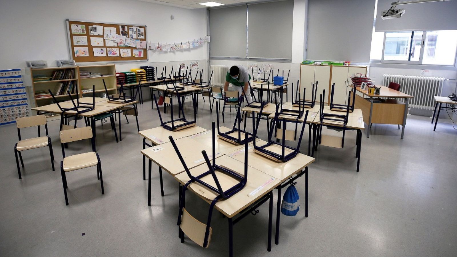 Preocupación entre los padres ante la propuesta de las comunidades autónomas de no retomar el curso presencial