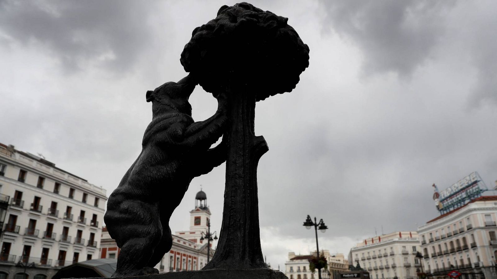 Salvador Illa: "Tenemos una relación fluida y cordial con todas las comunidades, también con Madrid"