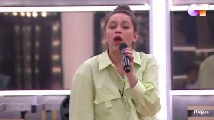Eva canta "Part Time Lover" 1r pase de micros