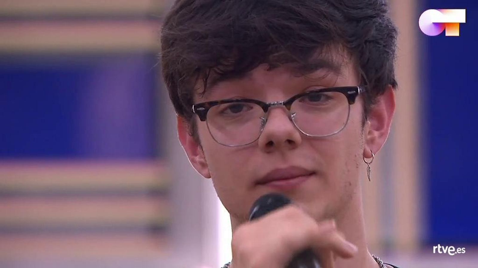 Flavio canta "Human", de Rag¿n Bone Man, en el primer pase de micros de la "Gala 10" de Operación Triunfo 2020