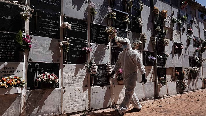 España registra 87 muertos diarios, primera cifra por debajo del centenar en más de dos meses