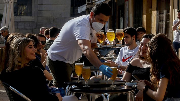 Camareros y vigilantes ante los incumplimientos