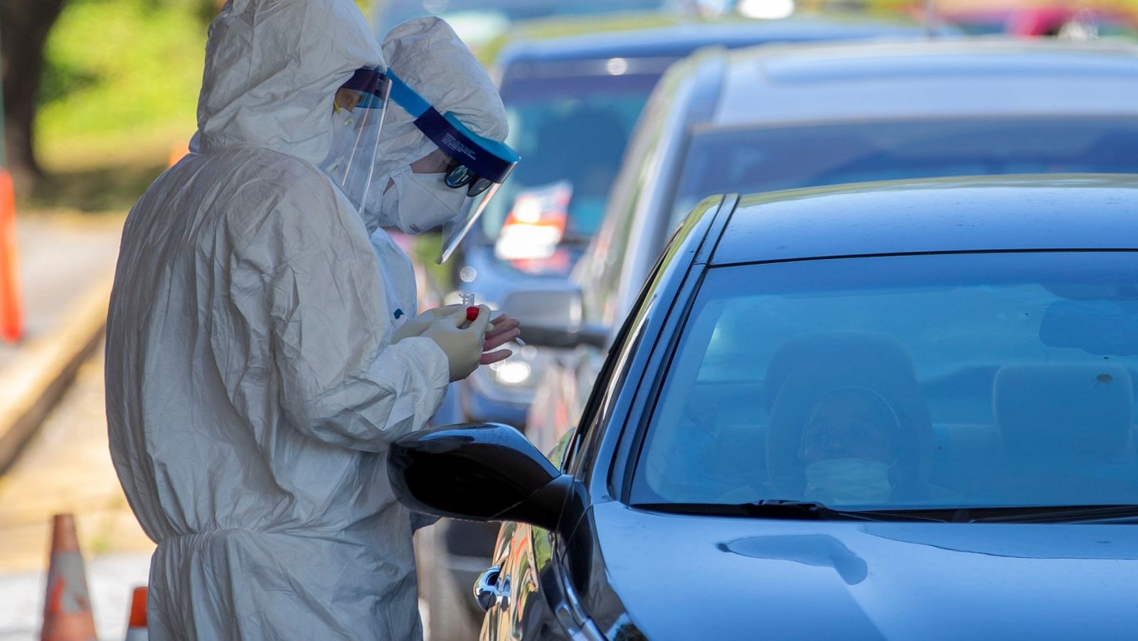 Vídeo: La pandemia de coronavirus dispara el uso del coche en Estados Unidos