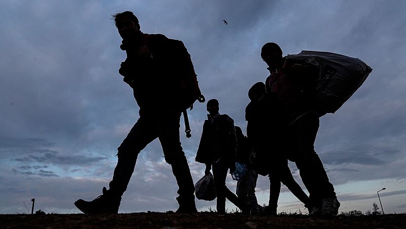 Los movimientos migratorios bajan un 85% en el Mediterráneo durante la pandemia