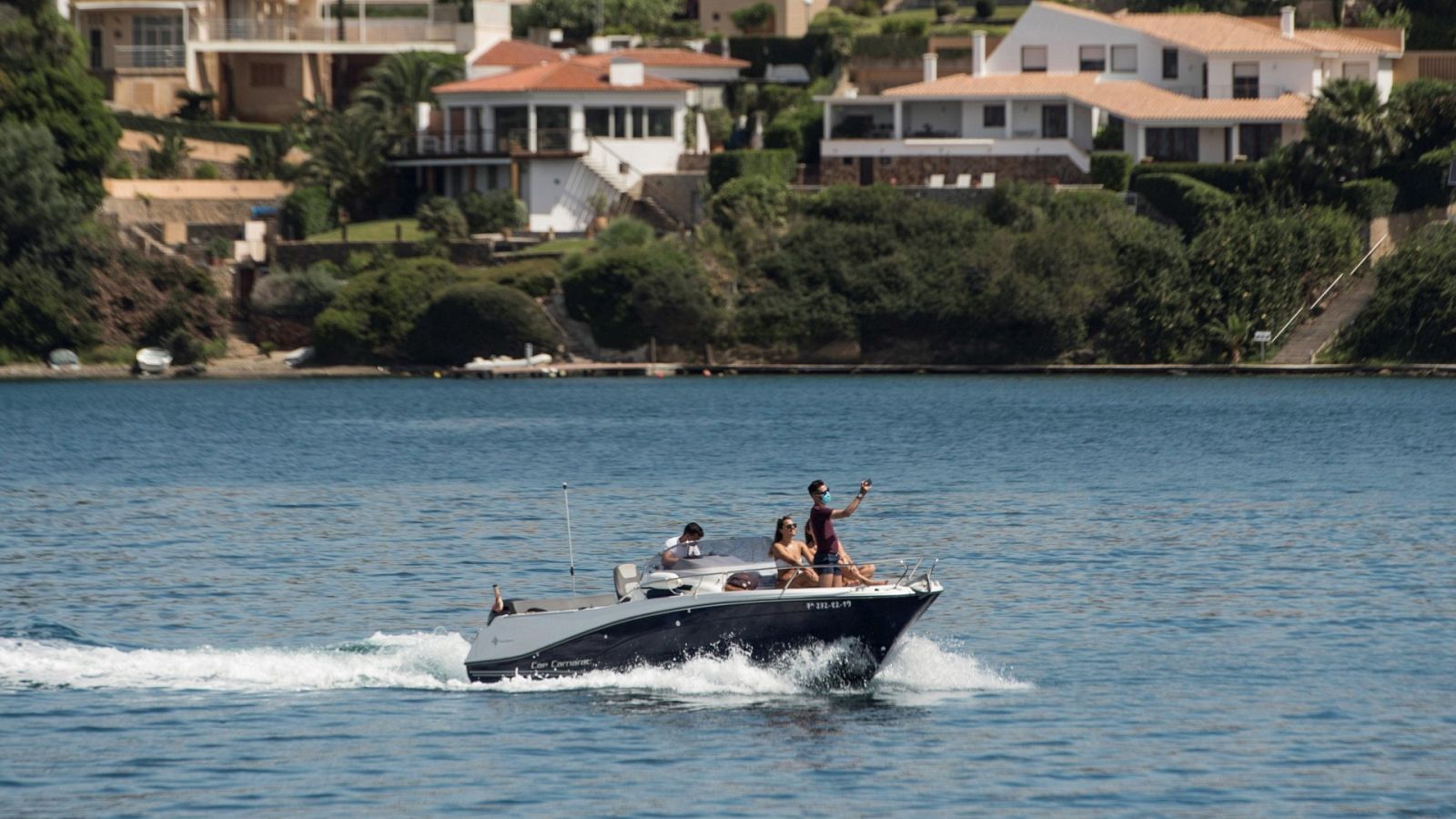 Formentera, La Gomera, El Hierro y La Graciosa disfrutan desde este lunes de más deporte, reuniones sociales y ocio - Informativo 24h | Ver