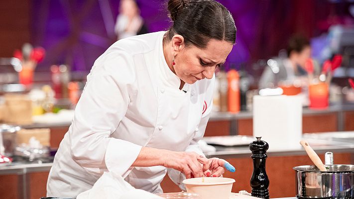 MasterChef 8 - Yolanda se pone a cocinar con los aspirantes