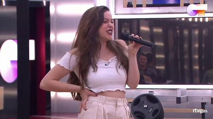 Eva canta Part Time Lover, de Stevie Wonder, 2o pase de micr