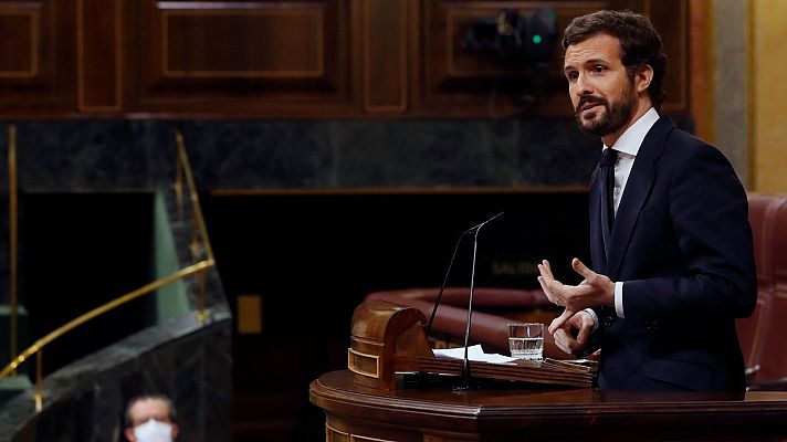 Casado acusa a Sánchez de ir "como pollo sin cabeza, cambiando de socios y de estrategia"