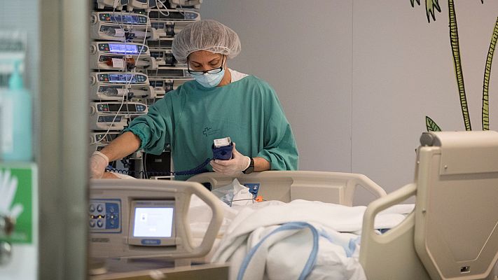 Telediario 1 - Bruselas recomienda priorizar la inversión en salud y proteger el empleo para mitigar el impacto de la crisis del coronavirus