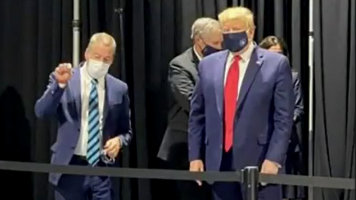 Trump evita llevar la mascarilla en público: "No voy a dar e