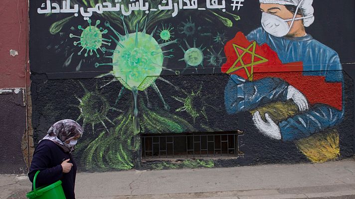 Telediario 1 - Donaciones directas de un grupo de jóvenes marroquíes a las familias más necesitadas del país