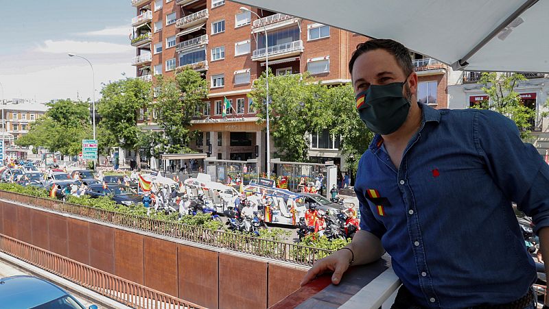 Vídeo | Abascal: "Que suenen vuestras cacerolas y ondeé nuestra bandera en cada ciudad y cada pueblo"