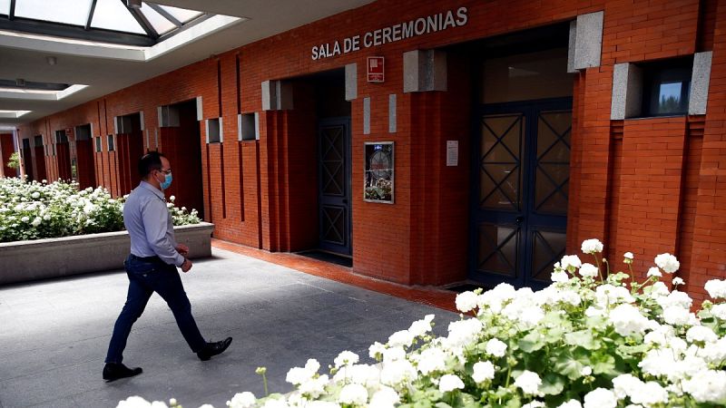 El gobierno declarará a partir del martes el luto nacional durante diez días por las víctimas del coronavirus