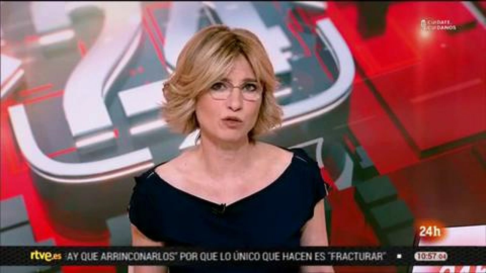 Vídeo: Los surfistas aprovechan las enormes olas en Australia