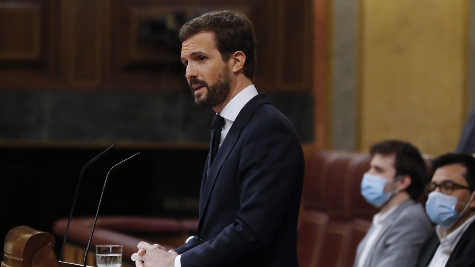 Casado insiste en que "sí hay un plan B, de desescalada jurídica y en tres fases"