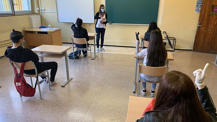 Telediario 1 - Vuelta a las aulas en fase 2