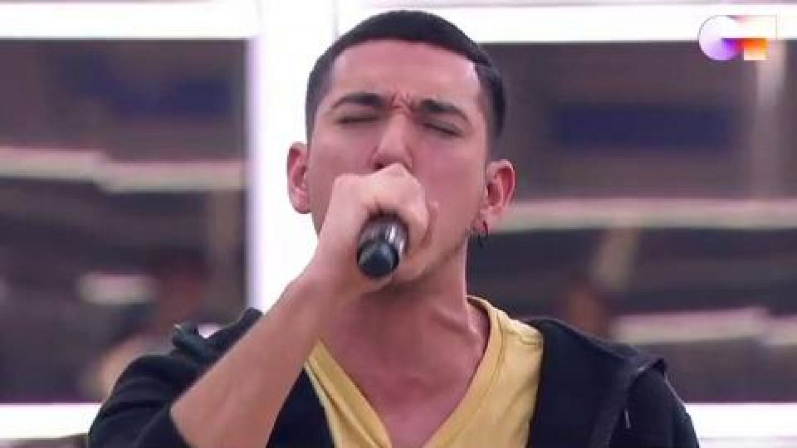 Bruno canta "Fugitivos", de Bruno Carrasco, en el segundo pase de micros de la Gala 11 de Operación Triunfo 2020