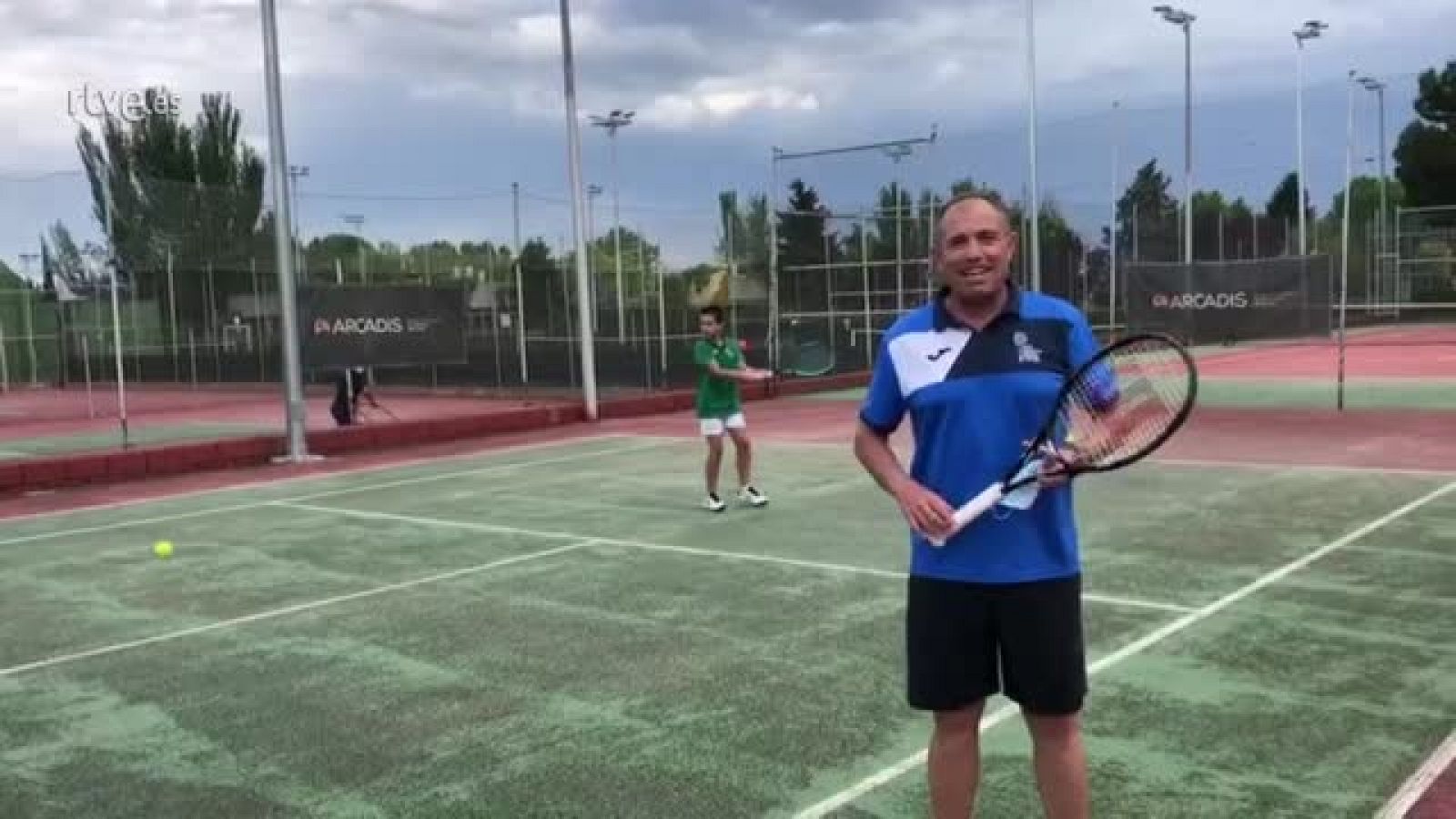 José Luis Villuendas explica el regreso del tenis a las escuelas