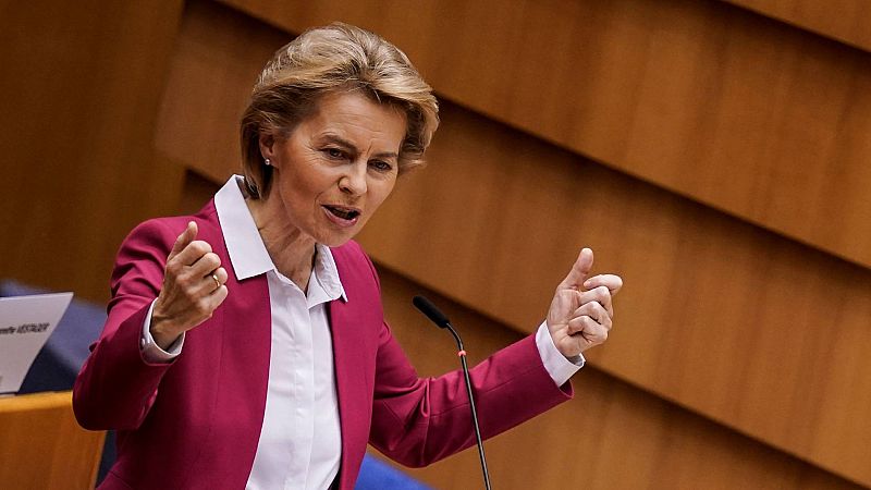 Von der Leyen (CE): "El virus se ha convertido en una crisis económica palpable que no podemos evitar"