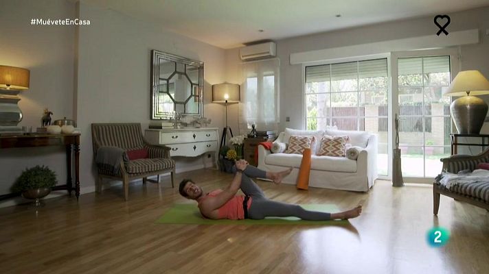 Muévete en casa - ¡Estira espalda y brazos!