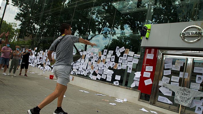 Nueva protesta de los trabajadores contra el cierre de Nissan en Barcelona