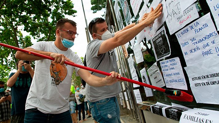 Los trabajadores de Nissan continúan con manifestaciones por el cierre de las plantas de Barcelona