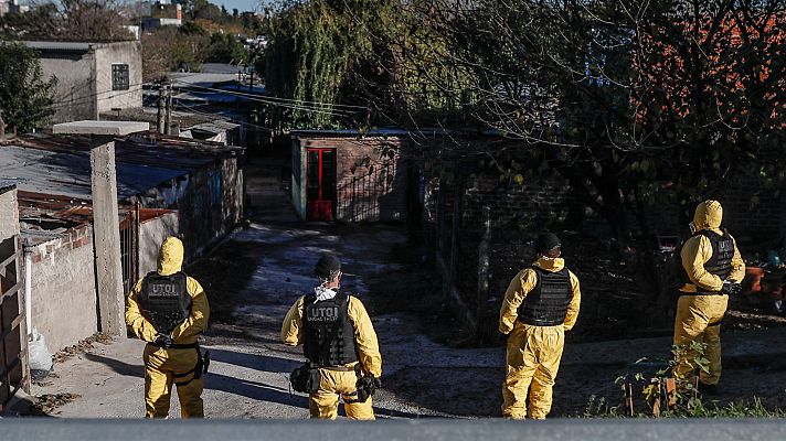 Telediario 1 - Aíslan a los vecinos de las villas de Buenos Aires