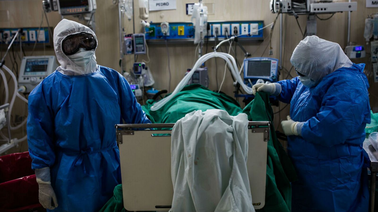 Un joven italiano de 18 años sobrevive gracias a un doble transplante de pulmón tras el COVID-19 - RTVE.es