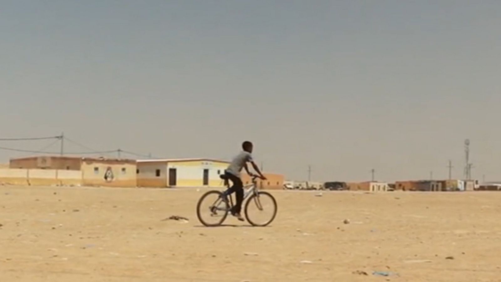 Cámara Abierta 2.0 - Butigon.com, This Victorian Life y Triángulo de Amor Bizarro - ver ahora