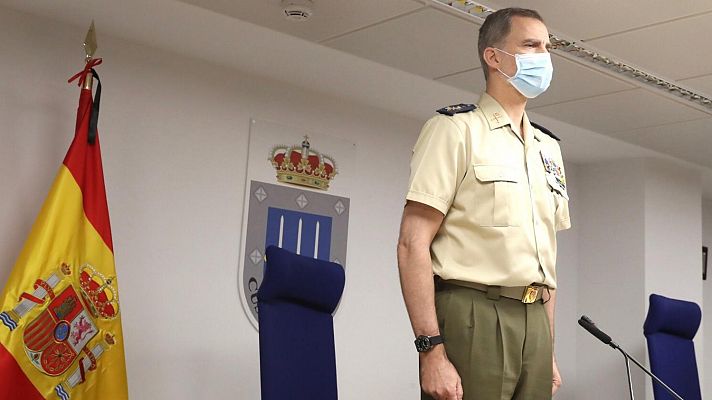 El rey agradece a las Fuerzas Armadas haber combatido el coronavirus "en primera línea"