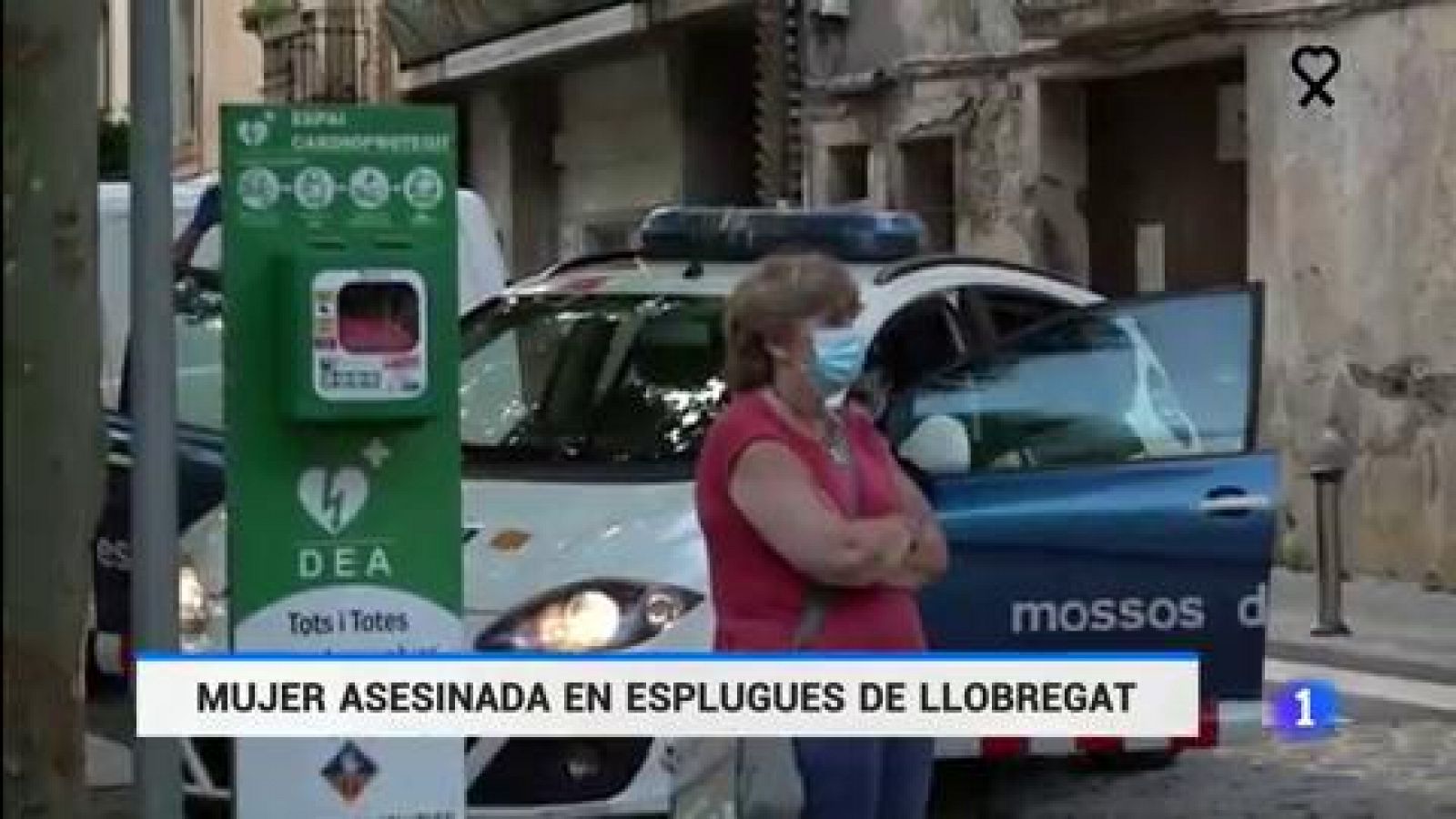 Esplugues guarda un minuto de silencio en repulsa por el crimen de una mujer