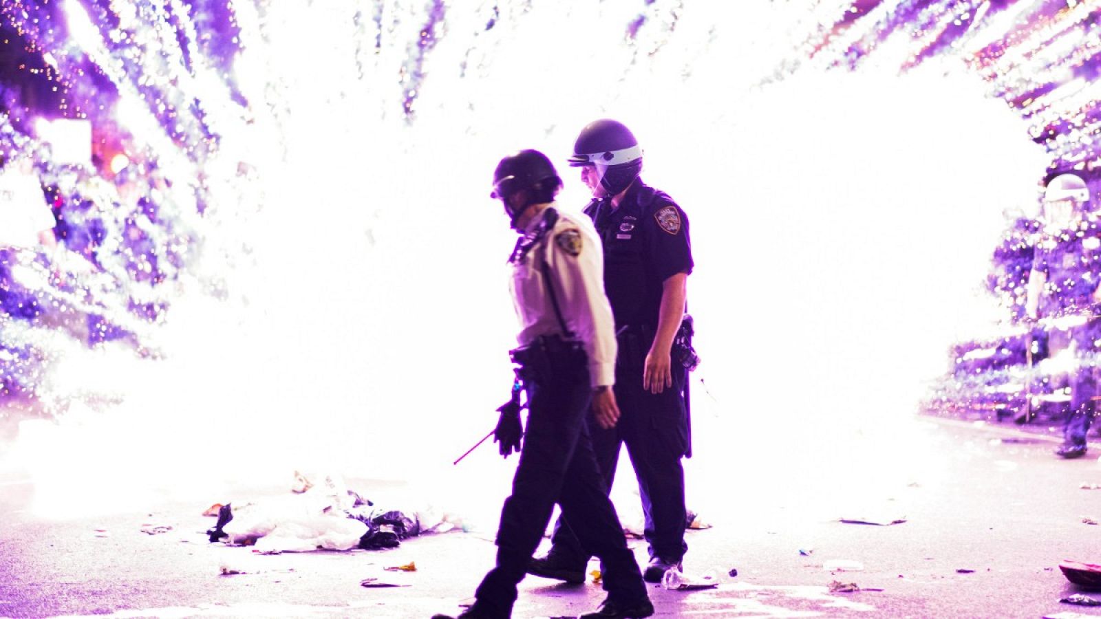 Estados Unidos | Incendios y edificios destruidos en la quinta noche de protestas por la muerte de Floyd