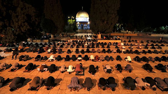 Este domingo ha vuelto a abrir Al Aqsa, la mezquita de Jerusalén