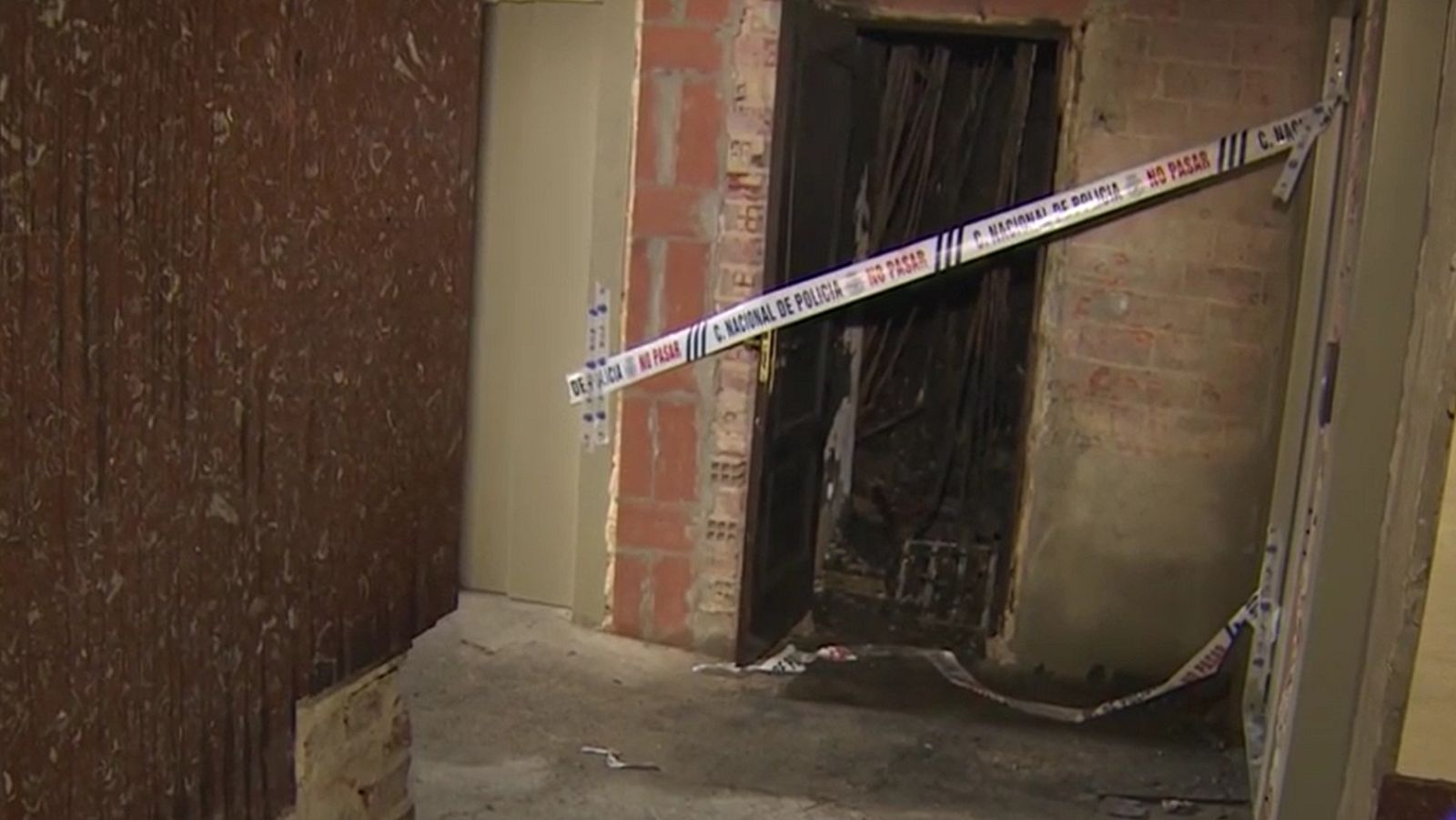 Un incendio en Gijón deja sin luz a 128 viviendas