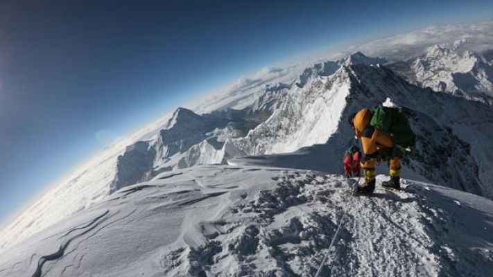 Telediario 1 - Primera subida al Everest en tiempos de coronavirus